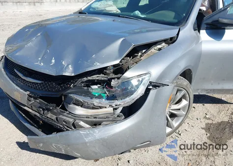 2015 Chrysler 200 S z USA, uszkodzony, nr VIN 1C3CCCBG3FN730923